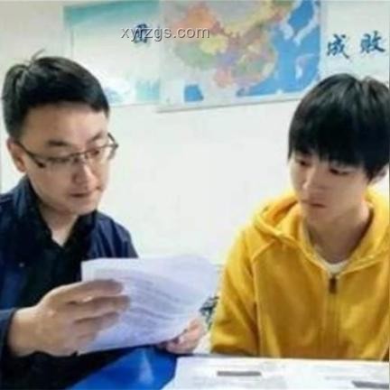 重温关晓彤高考采访，逗趣中学习备考技巧